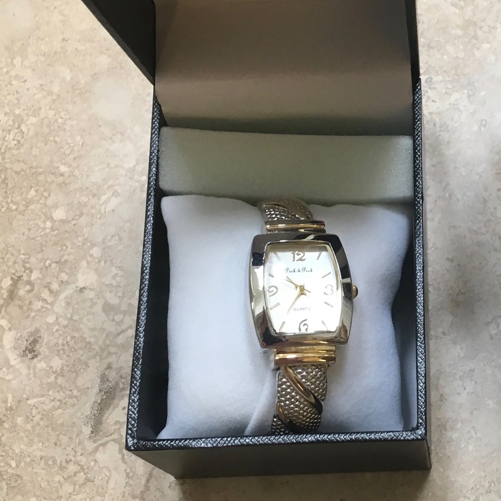 NEW bracelet watch in box. $28.
